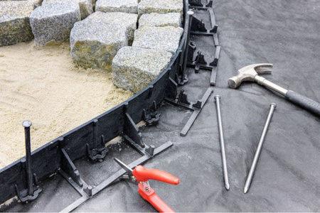 Gwóźdź stalowy czarny 7x200mm 1szt.