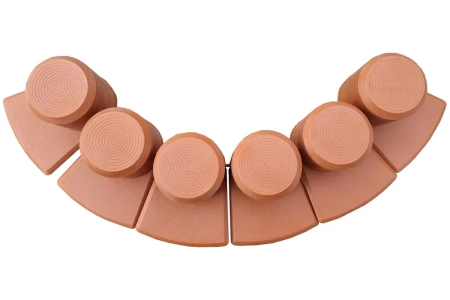 Palisada z najazdem 2,4 m ceglasty