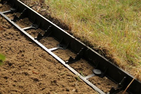 Obrzeże ogrodowe Border 58mm + 4 szt. kotew