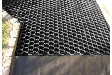 Kratka trawnikowa czarna INOVGREEN IP30 58x39x3 cm 264 szt.