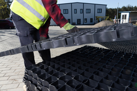 Kratka trawnikowa OPL 50x50x3 cm